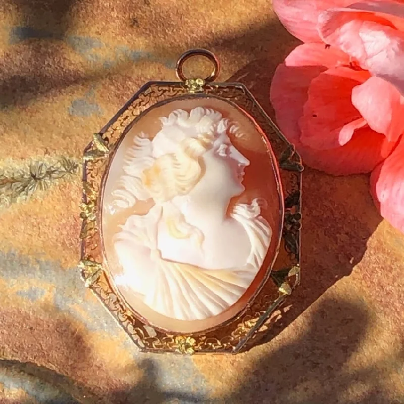 Antique Shell Cameo Pendant Brooch 10K Gold Filigree