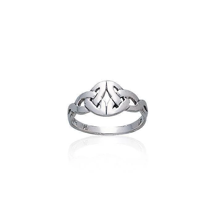 Triquetra Sterling Silver Ring TR231