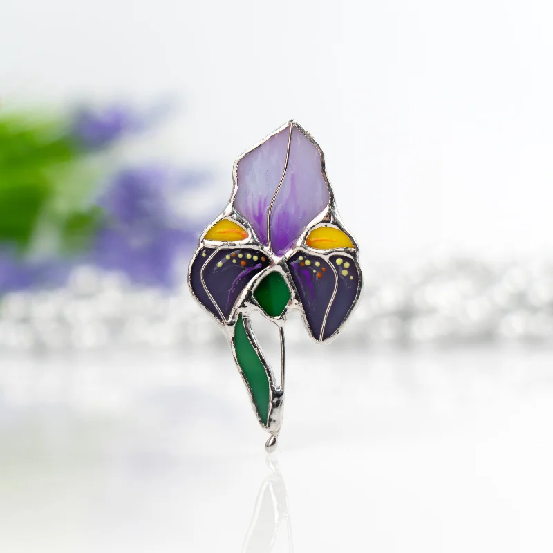 Purplish Iris Brooch